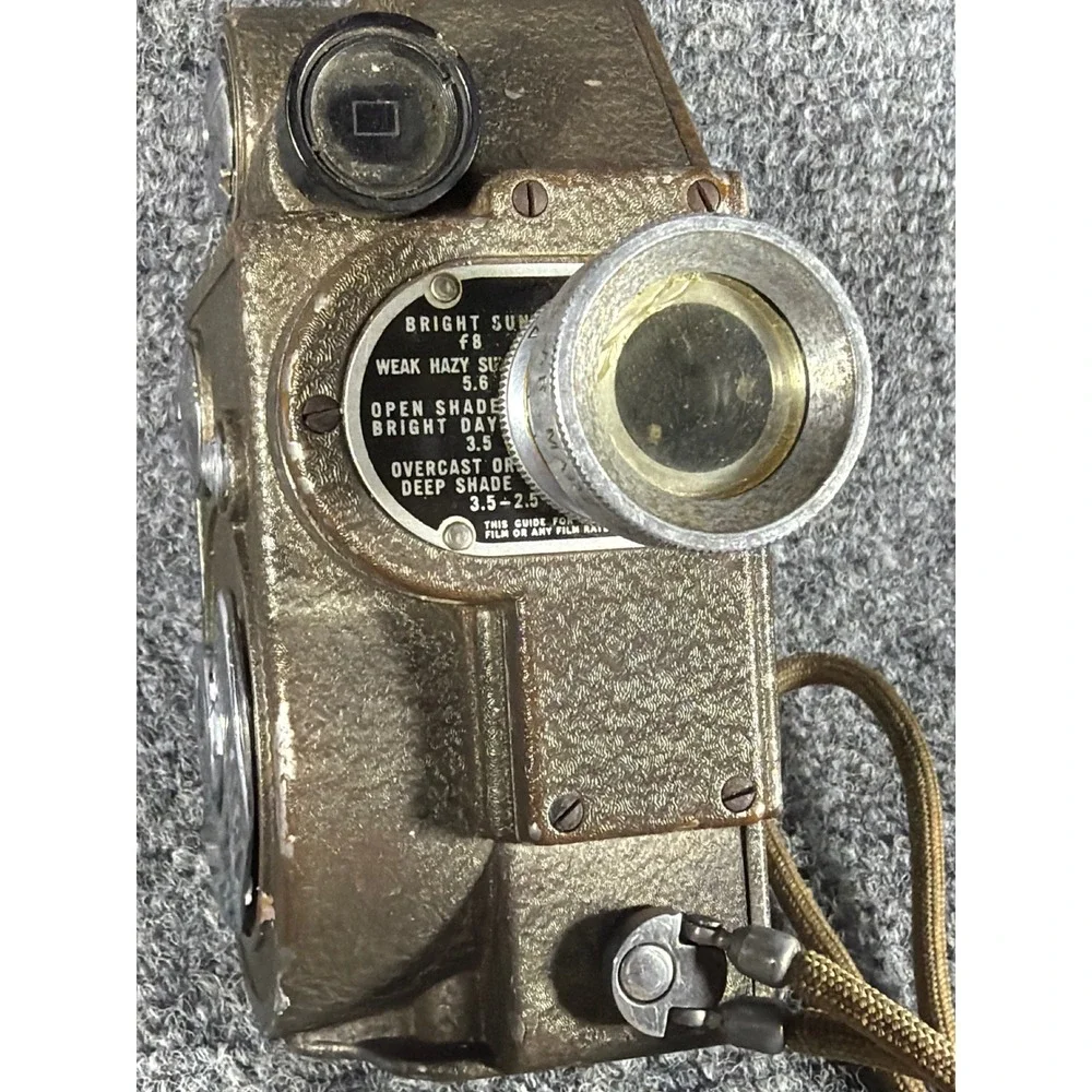 Vintage Revere Eight Model 88 8mm Movie Camera Wollensak Cine Raptar Lens Brown